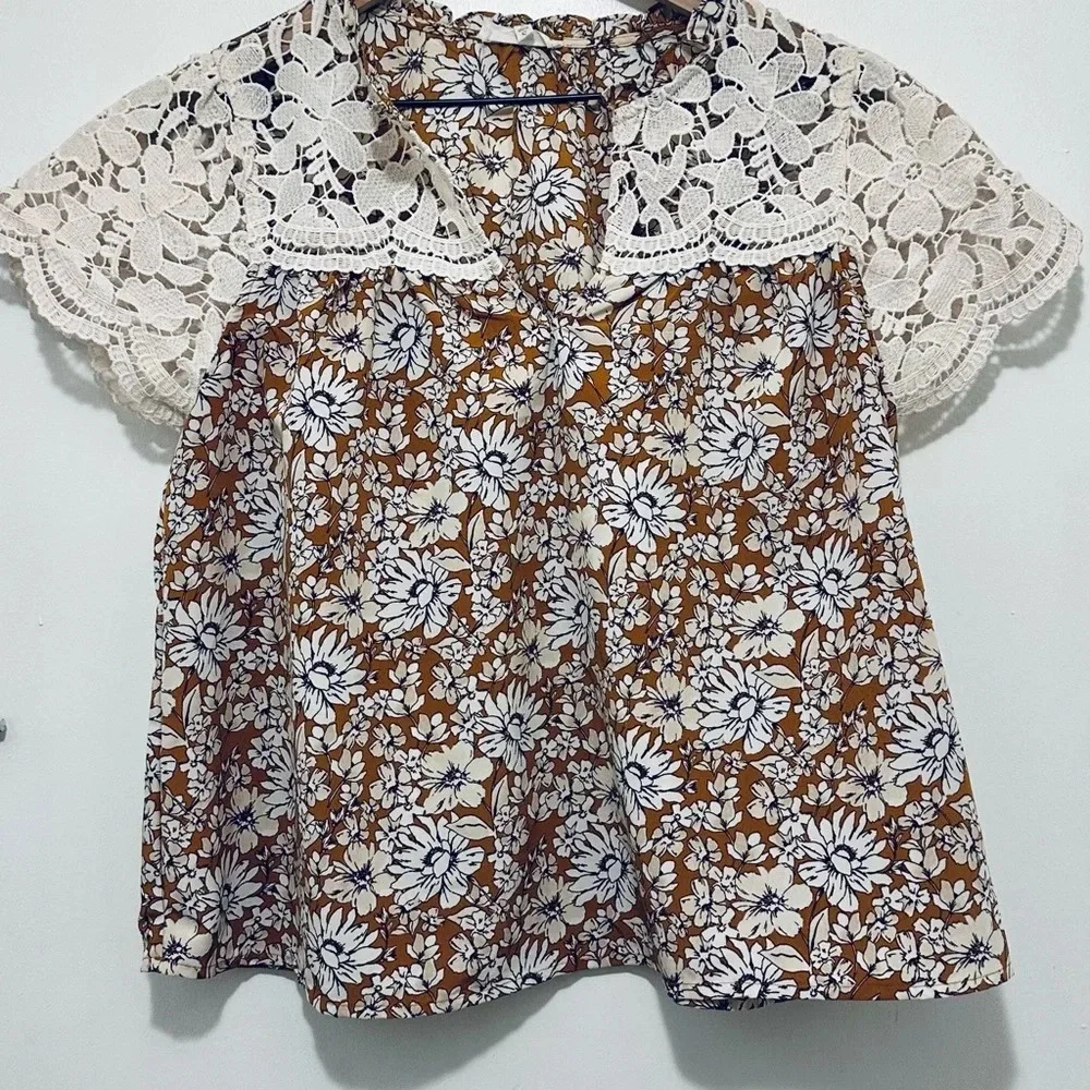 Floral Lace Trim Top - Brown - Picture 1 of 13